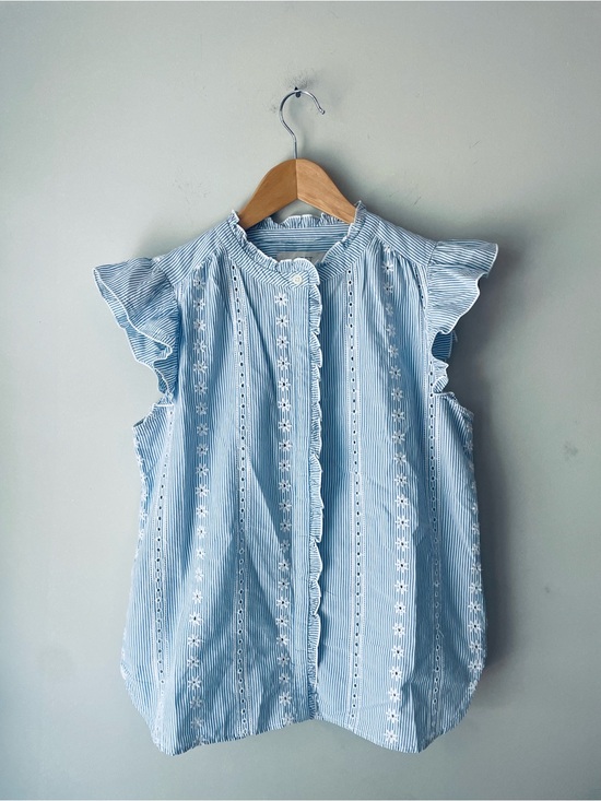LOFT Tops - LOFT Eyelet Ruffle Top